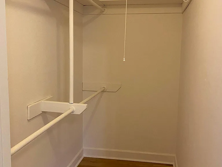 280 Everett Ave — Photo 9