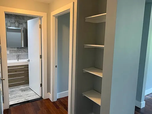 Rented by Pear NYC LLC | media 12