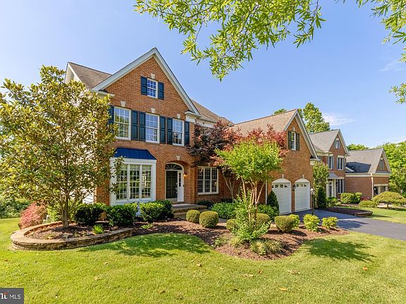 2nd image of 15177 Golf View Dr