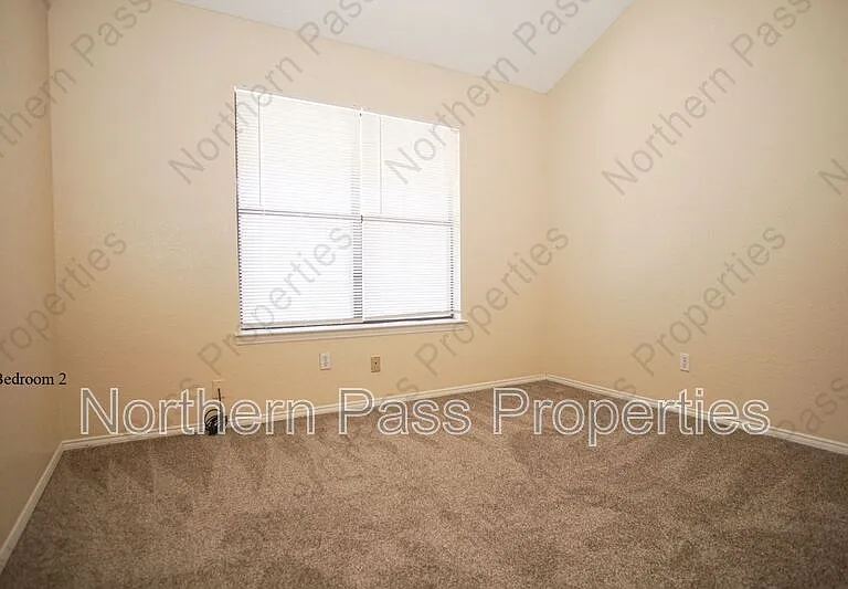 424 Cutler Pl — Photo 12