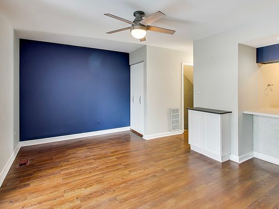 3rd image of 470 Ziegler Dr