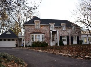 2711 Lexington Rd, Louisville, KY 40206