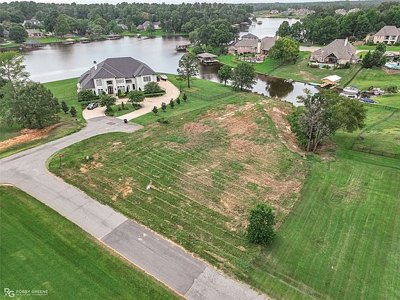 3rd image of 1104 Long Key Cir