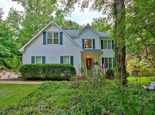 200 Tomahawk Dr, Sharpsburg, GA 30277