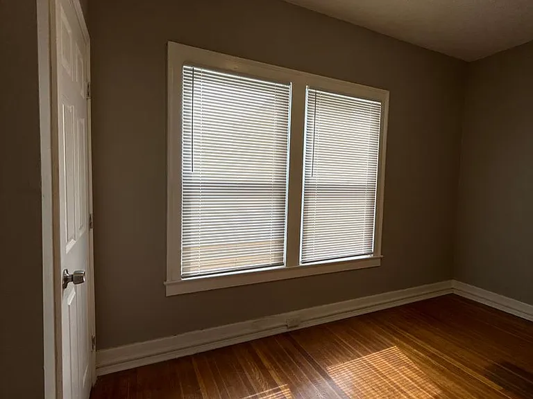 648 S 37th St — Photo 32