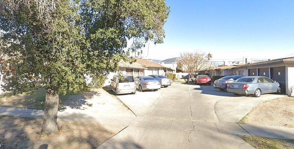 1st image of 3915 N Sierra Way