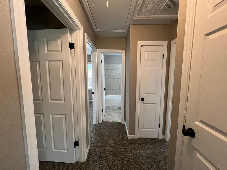 3614 Hallbrook St — Photo 9