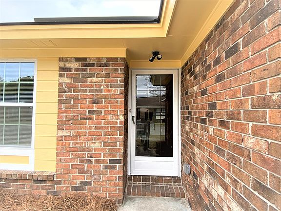 3rd image of 4 Peach Blossom Ct