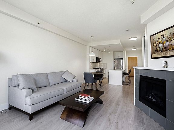 5th image of 298 E 11th Ave #407