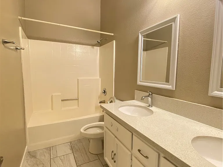 2118 Quinton Ave — Photo 10