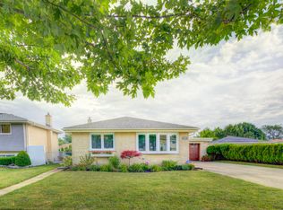 564 Irmen Dr, Wood Dale, IL 60191