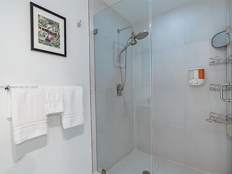 3250 NE 1st Ave #719 — Photo 32