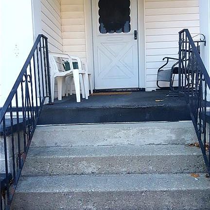 3rd image of 604 Parkside Ave
