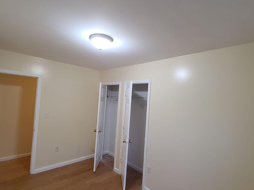 1st image of 1254 E 223rd St #3