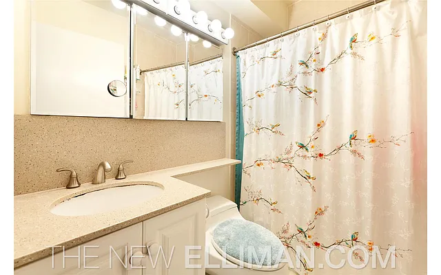 Sold by Douglas Elliman | media 21