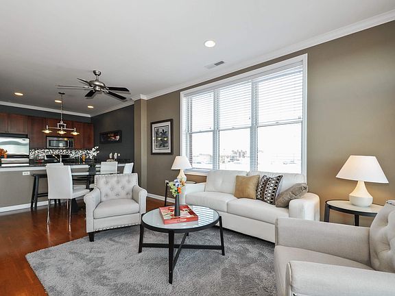 Living Room / Dining Room
