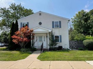 19777 Hayes Ct, Northville, MI 48167