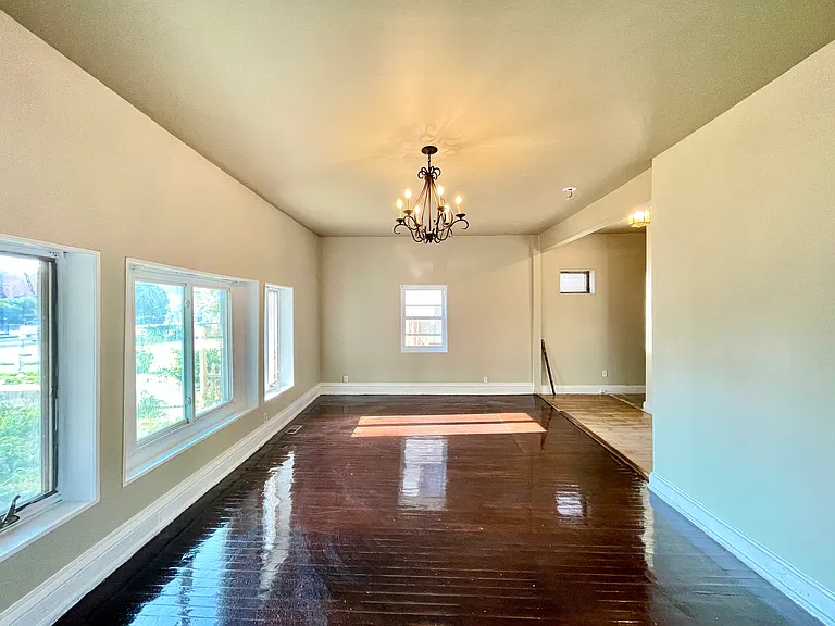 3921 Troost Ave — Photo 3