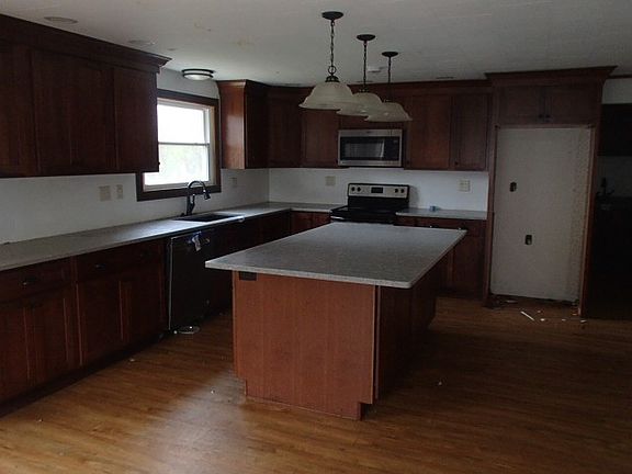 4th image of 4955 Westmoreland Rd