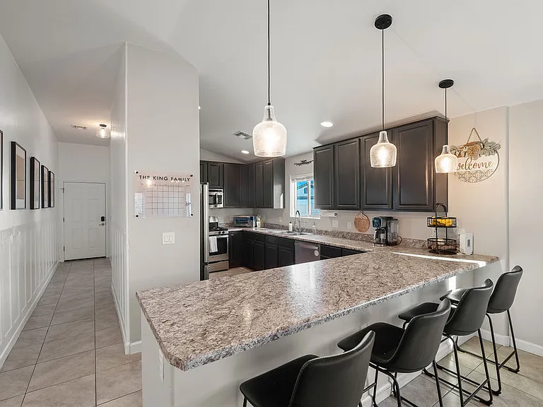 357 W Herschel H Hobbs Pl — Photo 6