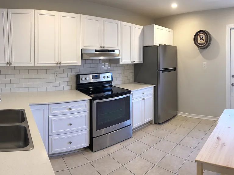 659 Wilson St #3 — Photo 7