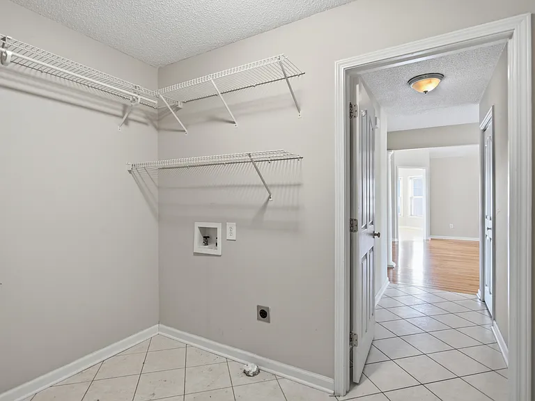 1613 Banchory Cir — Photo 10