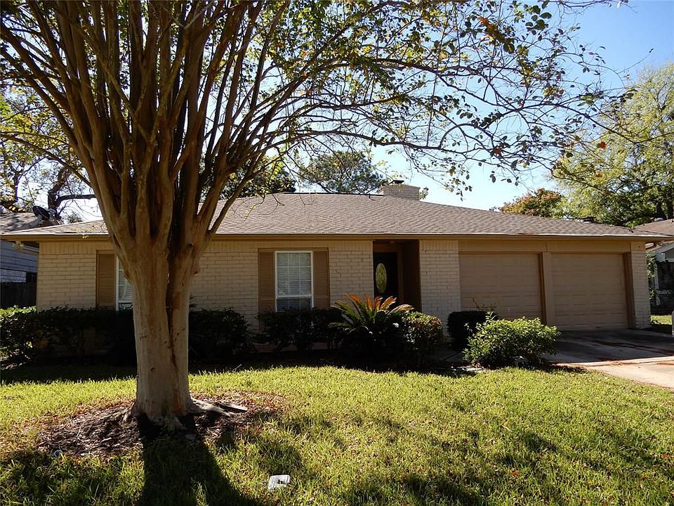 1st image of 11703 Sela Ln