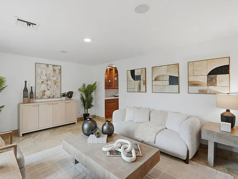 6300 E Cochise Ave — Photo 2