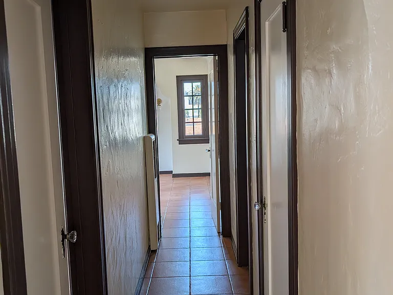 329 Cerritos Ave — Photo 12
