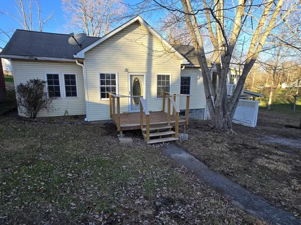 75 3rd St N, Union, WV 24983