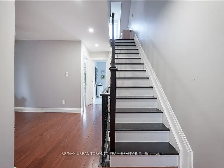 21A Grove Ave — Photo 21
