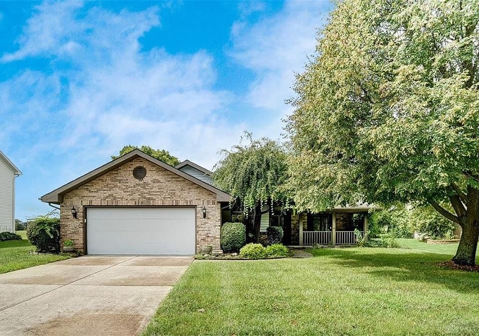 1st image of 379 Winterset Dr