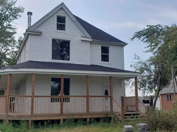 11306 Larimore Rd, Saint Louis, MO 63138