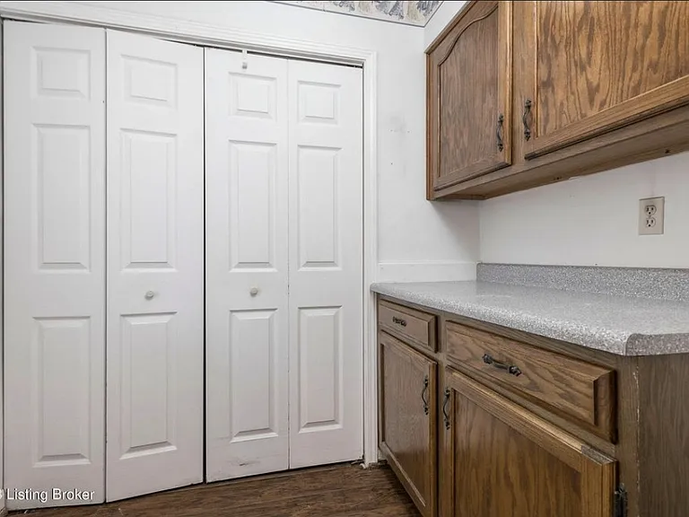 8502 Blue Lick Rd — Photo 9