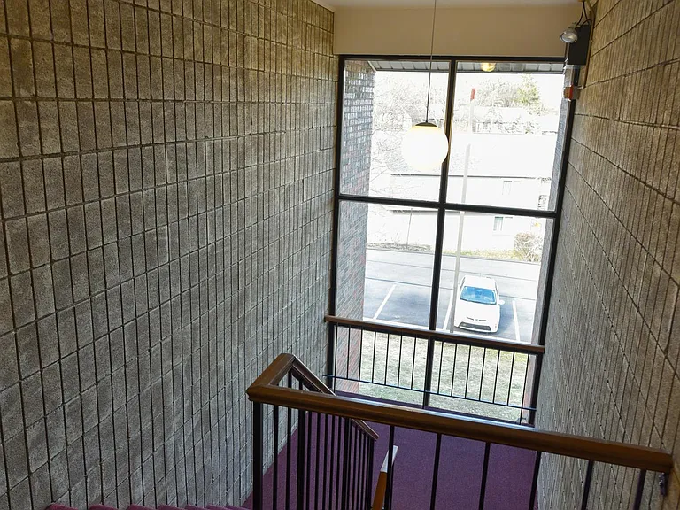 Durham Court Apartments — Photo 22