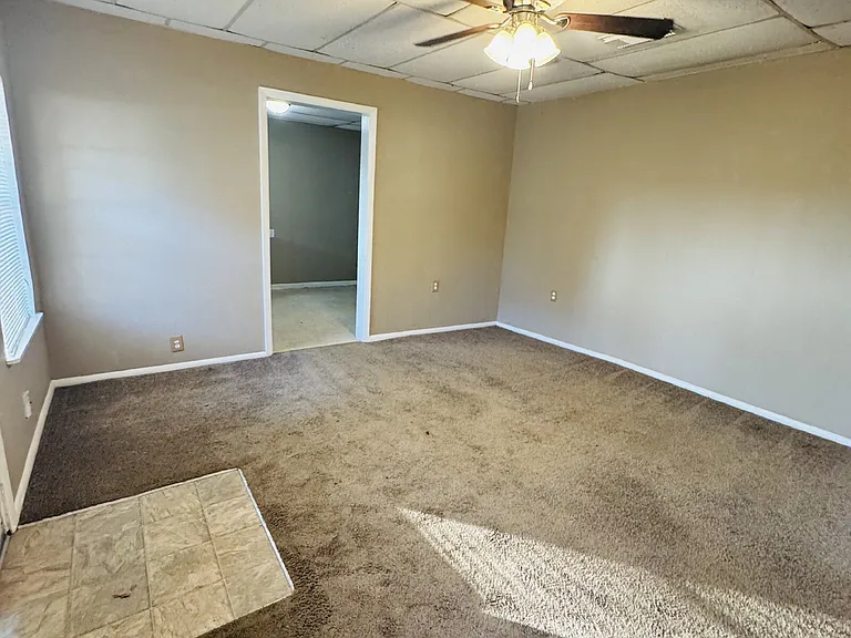 1122 Dallas St #2 — Photo 3