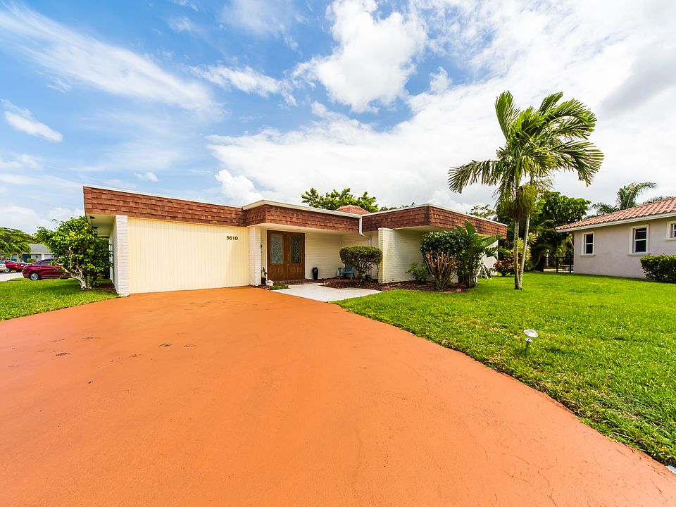 1st image of 5610 Coco Palm Dr