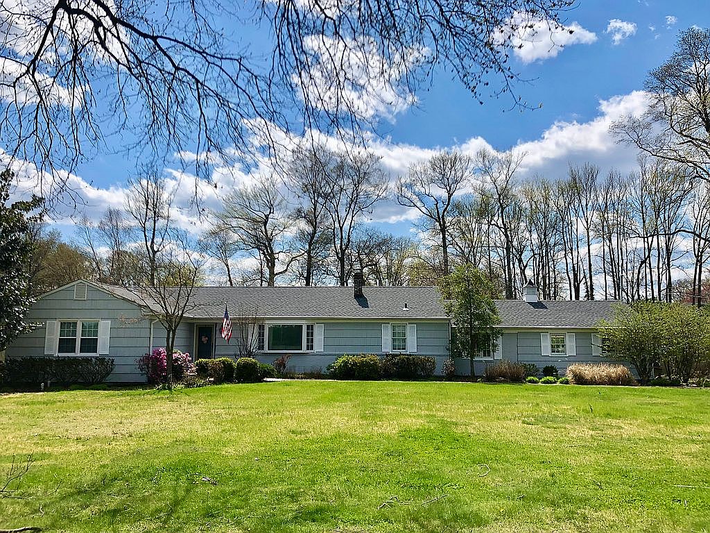611 Seven Bridges Rd, Little Silver, NJ 07739 Zillow