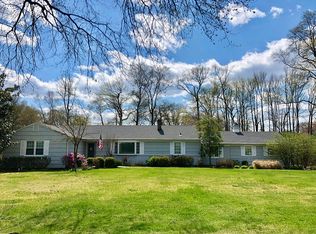 611 Seven Bridges Rd, Little Silver, NJ 07739