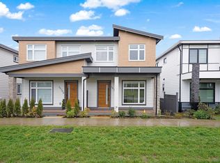 16762 16th Ave, Surrey, BC V4A 1M7