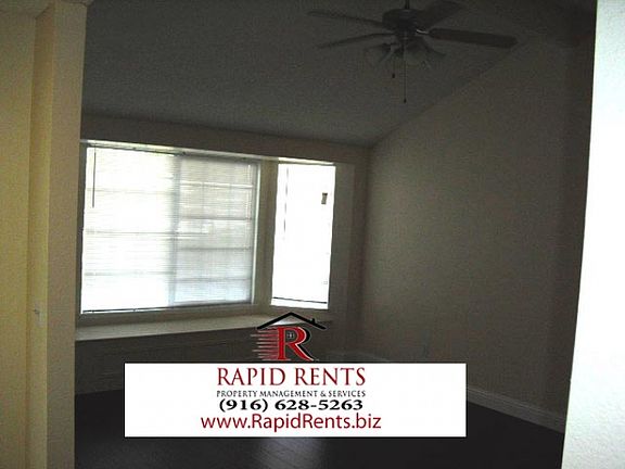3rd image of 4095 Deerbrook Dr