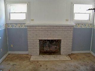 4th image of 6534 Earl Ave