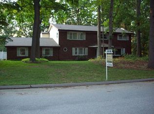 14 E Salem Rd, Fishkill, NY 12524