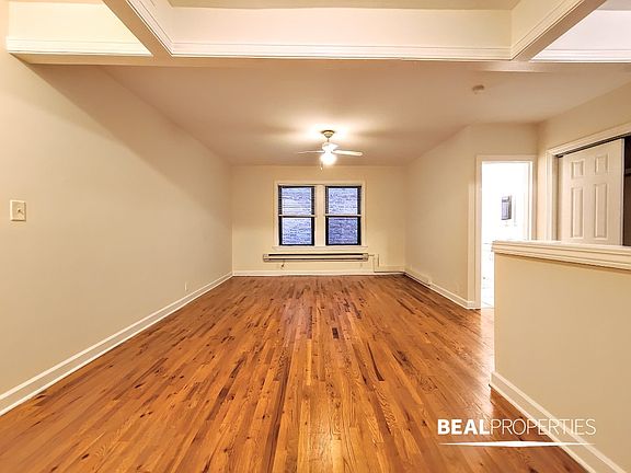 2nd image of 540 W Wellington Ave #540205