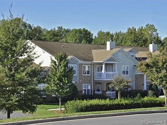 2nd image of 16426 Redstone Mountain Ln