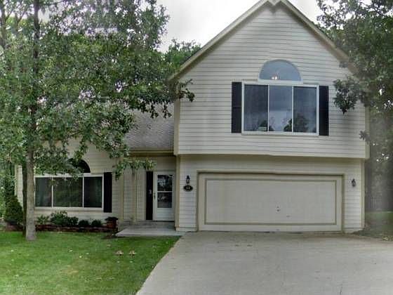 1st image of 120 NW Cody Dr