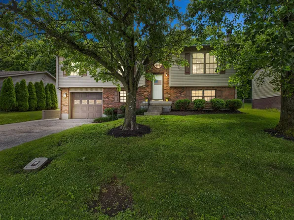 872 Stratton Ln, Winchester, KY 40391