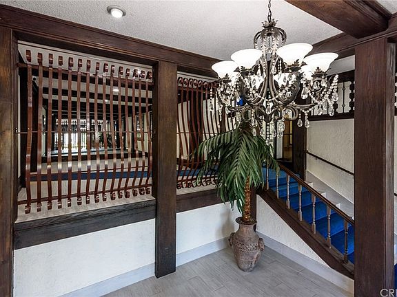 3rd image of 12830 Burbank Blvd Unit 121