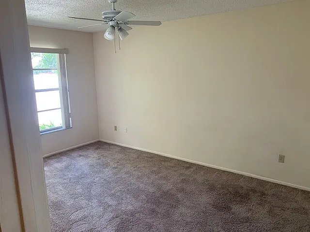 285 Rogers Ct — Photo 8