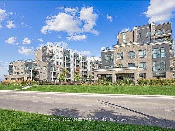 2nd image of 5055 Greenlane Rd #340